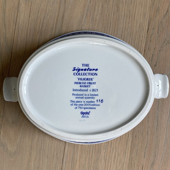 Limited Edition Pierced Fruit Basket - Spode Blue Room Signature Collection - Picture 7 of 10